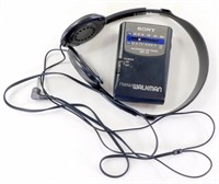 Sony FM/AM Walkman Radio with Original Headphones