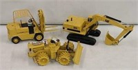 3x- Joal Cat Old Yellow Construction 1/50
