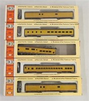 5x- Con-Cor HO Scale UP Rail Cars