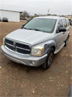 2005 Silver Dodge Durango  (K $85 Start)