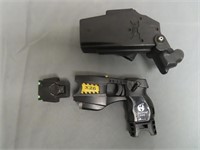 Taser X26 Police Stun Gun With Laser with Holster