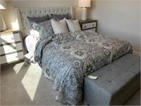 13 PC ASSORTED QUEEN BEDDING