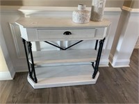 ACCENT TABLE