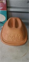 clay roasting pot and ultimate pizza kit  (new)