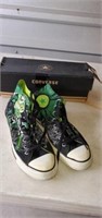 converse size 9 green lantern sneakers