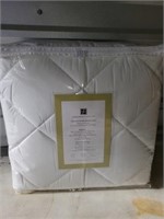 queen size mattress pad new