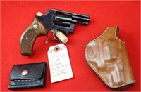 Smith & Wesson 36 Chief's Special 38 Special