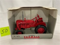 McCormick Farmall Super - A Tractor