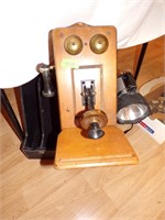 Oak telephone-old
