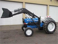 Ford 4000 Tractor w/Loader
