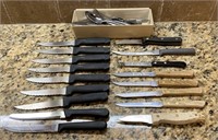 Steak knives/silverware