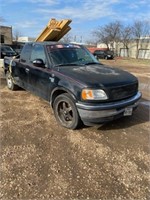 1998 Blk Ford F150 (K $85 Start) Wood not included