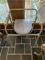 Potty Chair, Adjustable