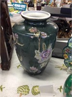 Large green Asian style vase