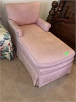VTG PINK CHAISE ARM CHAIR (NEEDS CLEANING)