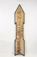 1 MILE TO B/A FILLING STATION S/S WOOD ARROW SIGN