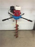 Ground Hog 2 Person Earth Auger w/ 8"