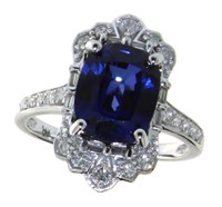 14kt Gold Cushion 3.30ct Sapphire & Diamond Ring