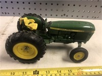 1/16th Ertl John Deere Utility tractor