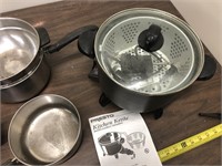 Kitchen kettle multi cooker/ steamer