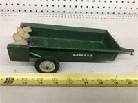 Ertl 1/16 metal Oliver manure spreader