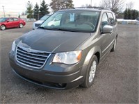 2010 CHRYSLER TOWN & COUNTRY 186698 KMS