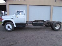 1977 GMC Flatbed Truck w/Hoist