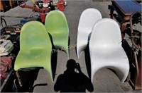 4 MCM Verner Panton Classic Fiberglass Chairs