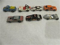 SELECTION OF VINTAGE HOT WHEELS CARS AND TRUCKS