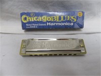 VINTAGE CHICAGO BLUES HARMONICA WITH BOX