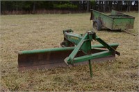 John Deere 8' Blade