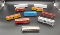 Lot of 10 various HO Scale Cars - Cattle, H