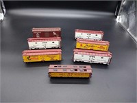Lot of 7 assorted 40' reefers HO Scale freight