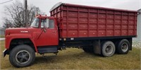 1975 International Loadstar 1700 Grain Truck