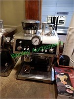 DeLonghi Coffee Maker Type EC9335M