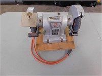 Black And Decker Bench Grinder - tested