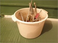 MISC TOOLS IN PLASTIC BUCKET