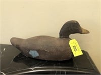EARLY WOODEN CARVED DECOY