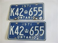 Pair 1971 Ontario Licence Plates (K42655)