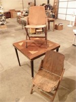 WOOD CARD TABLE AND 2 CHAIRS