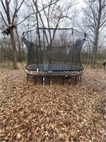 Springfree Trampoline 13' square w/safety net