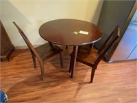 Round Drop Leaf Table w/2 Chairs 40"