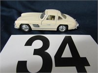 1954 MERCEDES BENZ 300 SL, WHITE CREAM, KINSMART,E