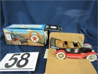 1917 TEXACO MAXWELL TOURING CAR SERIES #14 WITH OX
