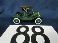 1909 FORD MODEL GREEN AND BLACK NATIONAL MOTOR MUE