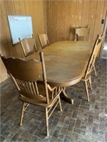 Oak dining table & chairs