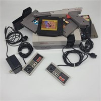 Nintendo NES Bundle w/ Games