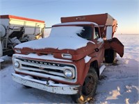 Chevy feed truck
