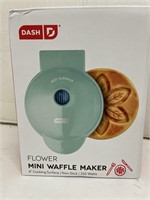 (18x) Dash Flower 4" Mini Waffle Maker
