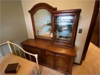 Dresser w/mirror & glass front cabinet